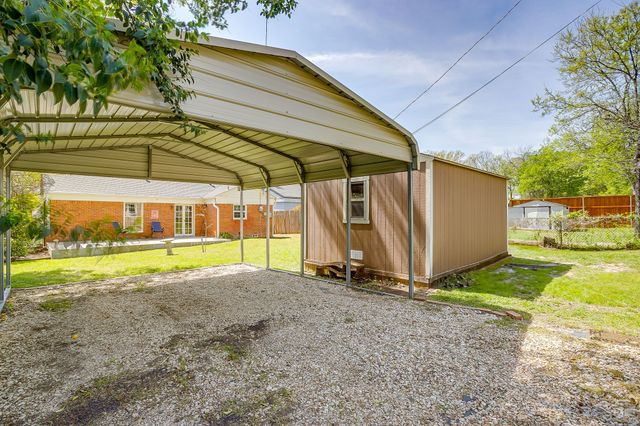 4308 Curzon Avenue, Fort Worth, TX 76107