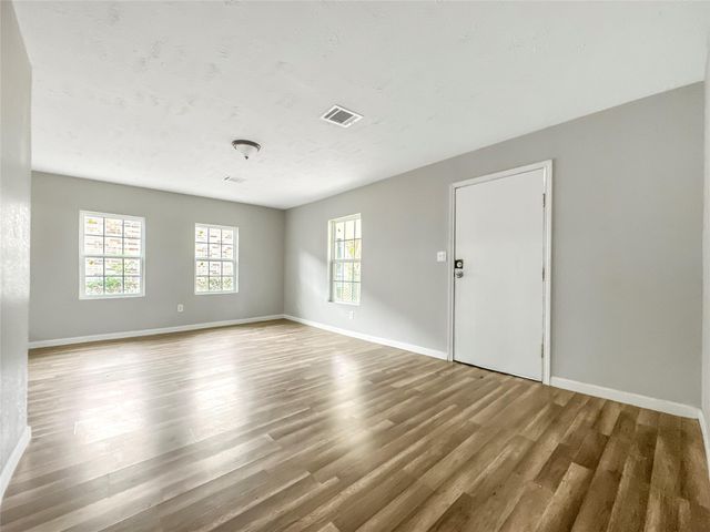 306 Armstrong Street, Houston, TX 77029