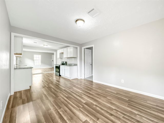 306 Armstrong Street, Houston, TX 77029