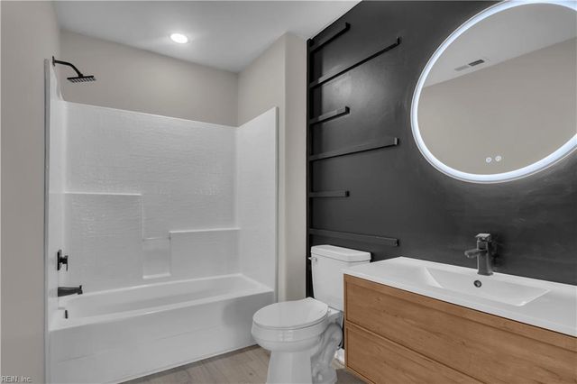 2918 Big Bend DR, Chesapeake, VA 23321