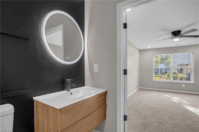 2918 Big Bend DR, Chesapeake, VA 23321