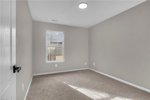 2918 Big Bend DR, Chesapeake, VA 23321