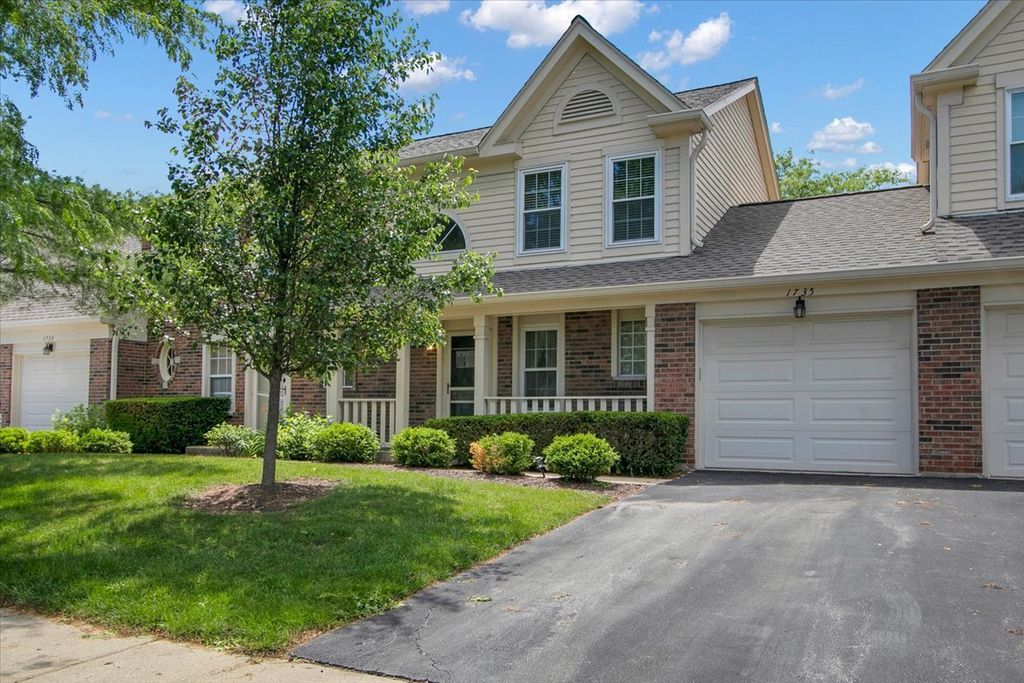 1735 Portsmith Lane 8-3, Arlington Heights, IL 60004