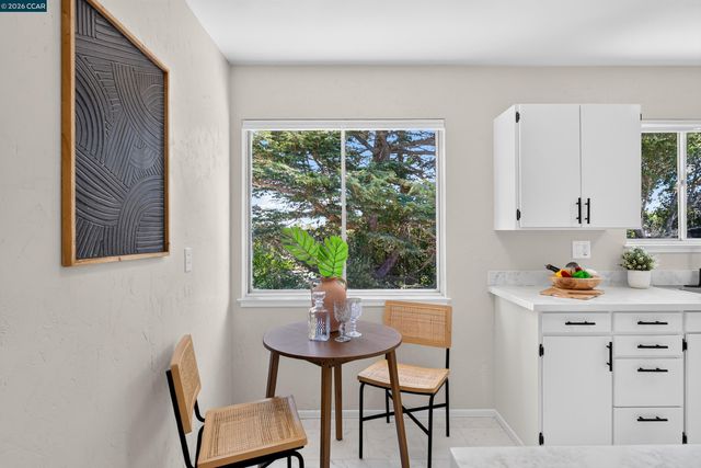 3027 Keith Dr, Richmond, CA 94803