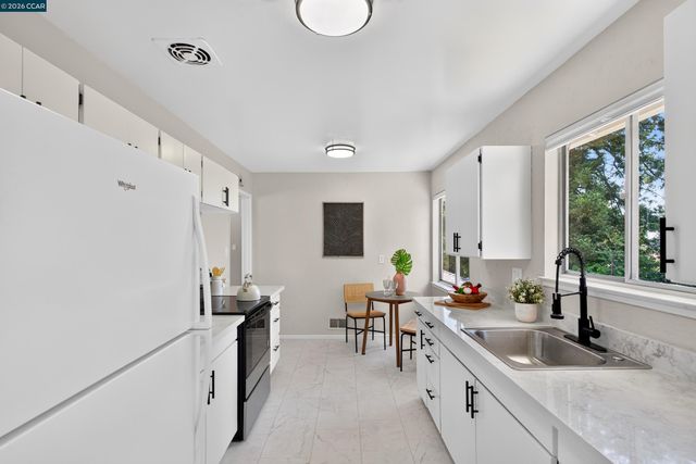 3027 Keith Dr, Richmond, CA 94803