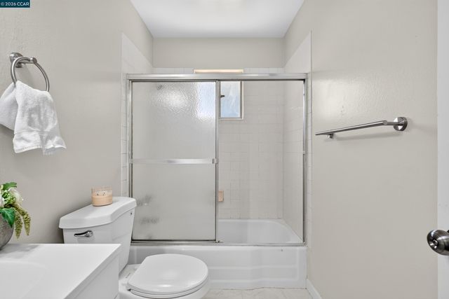 3027 Keith Dr, Richmond, CA 94803