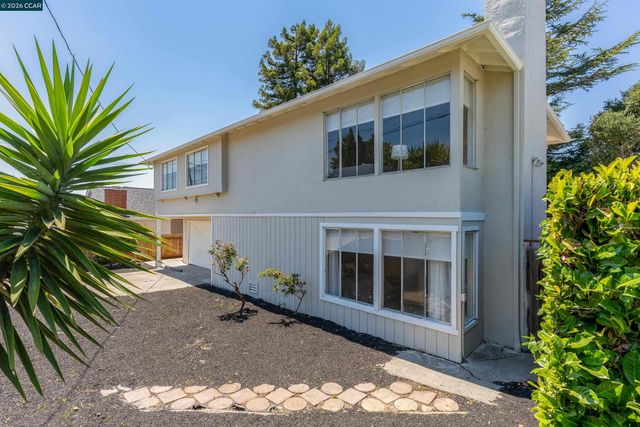 3027 Keith Dr, Richmond, CA 94803