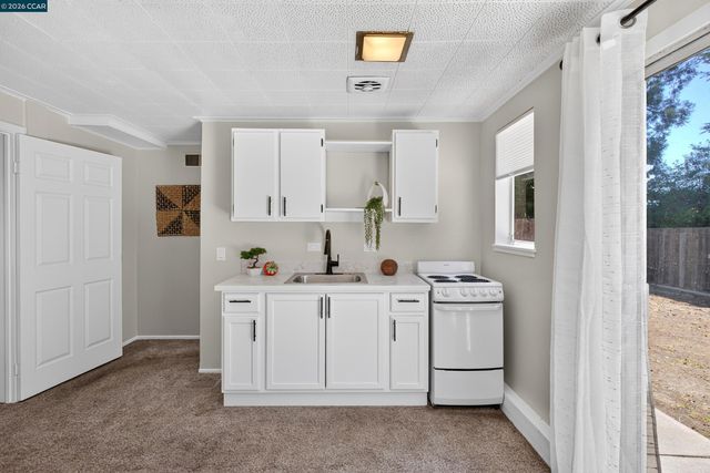 3027 Keith Dr, Richmond, CA 94803