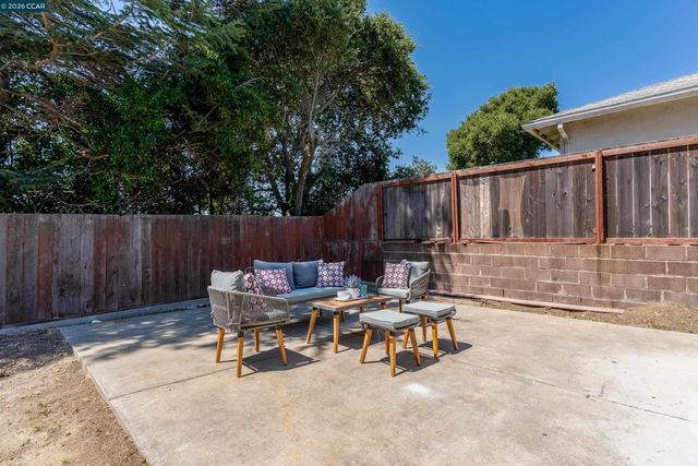3027 Keith Dr, Richmond, CA 94803