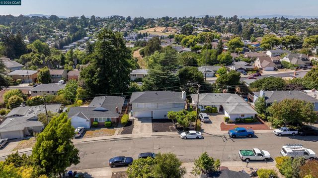 3027 Keith Dr, Richmond, CA 94803