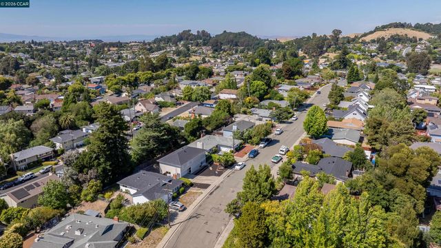 3027 Keith Dr, Richmond, CA 94803