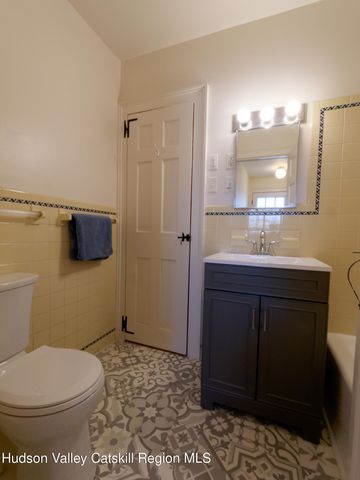 82 Scott Road, Hudson, NY 12534