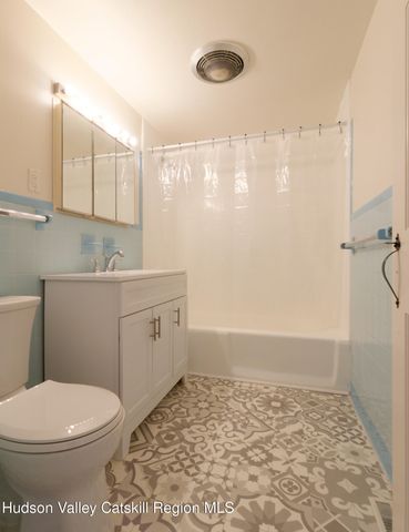 82 Scott Road, Hudson, NY 12534