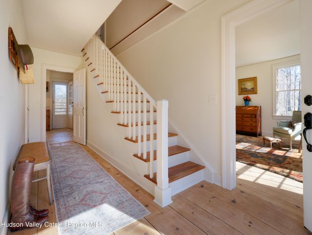 82 Scott Road, Hudson, NY 12534