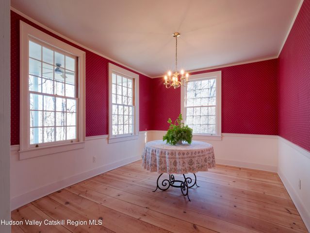 82 Scott Road, Hudson, NY 12534