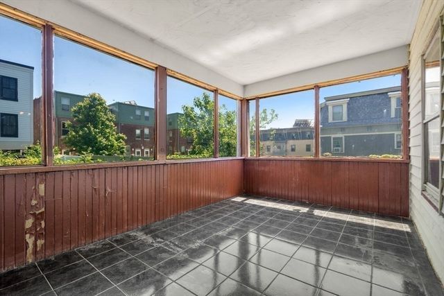 4 Magnolia Pl, Boston, MA 02125