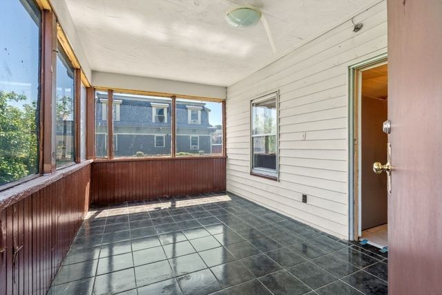 4 Magnolia Pl, Boston, MA 02125