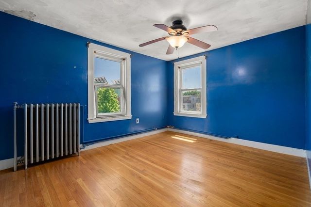 4 Magnolia Pl, Boston, MA 02125