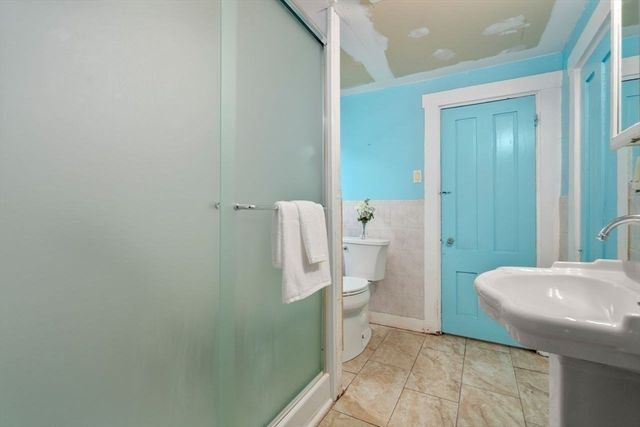 4 Magnolia Pl, Boston, MA 02125