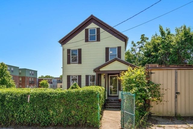 4 Magnolia Pl, Boston, MA 02125