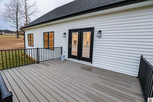 160 Overlook Drive, Paducah, KY 42003