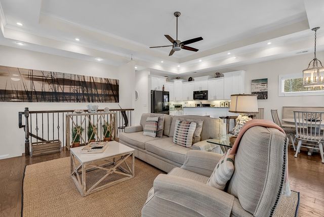 124 Charles Towne Ln., Murrells Inlet, SC 29576