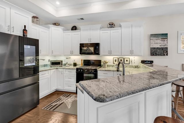 124 Charles Towne Ln., Murrells Inlet, SC 29576