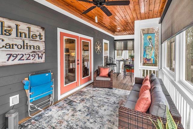 124 Charles Towne Ln., Murrells Inlet, SC 29576