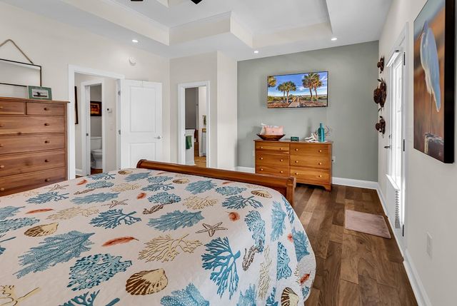 124 Charles Towne Ln., Murrells Inlet, SC 29576