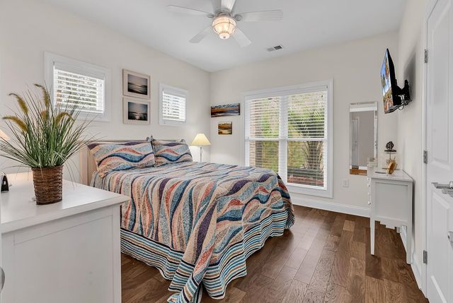 124 Charles Towne Ln., Murrells Inlet, SC 29576