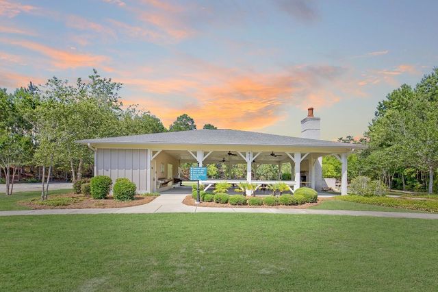 124 Charles Towne Ln., Murrells Inlet, SC 29576