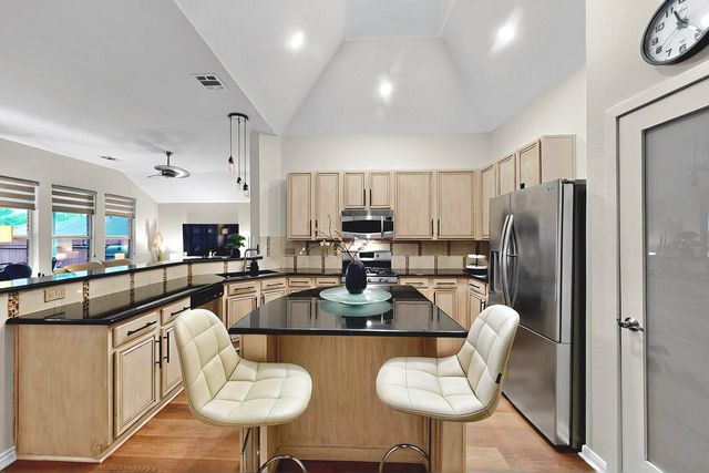 3929 Creek Hollow Way, The Colony, TX 75056