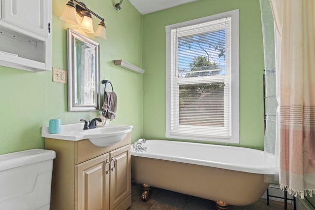 424 East Locust Street, Springfield, MO 65803