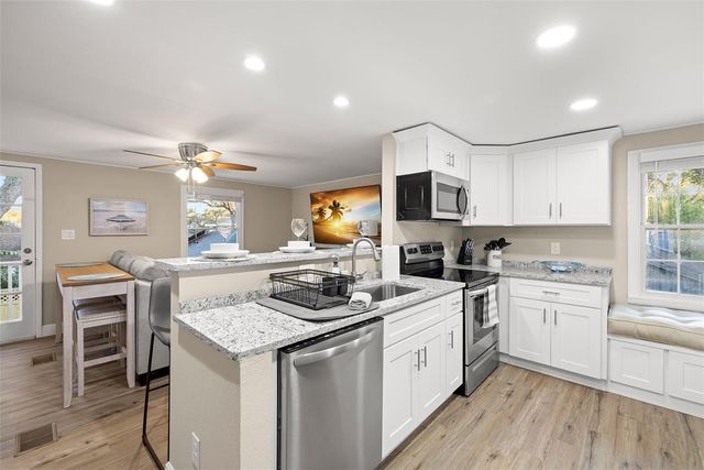 551 OMAHA STREET, Palm Harbor, FL 34683