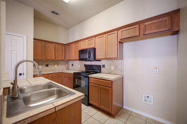 1314 Piedmont Drive, Mansfield, TX 76063
