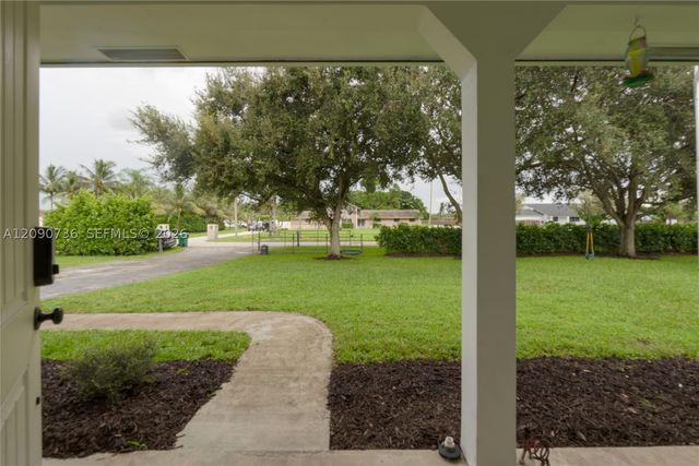 4875 SW 163rd Ave, Southwest Ranches, FL 33331