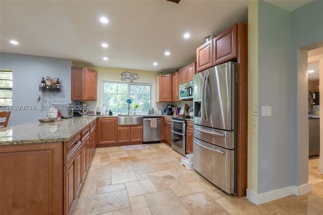 4875 SW 163rd Ave, Southwest Ranches, FL 33331
