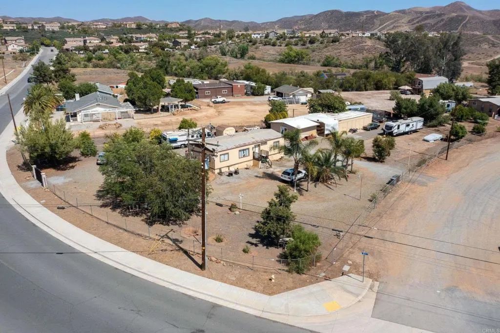 29120 Melby Drive, Lake Elsinore, CA 92532