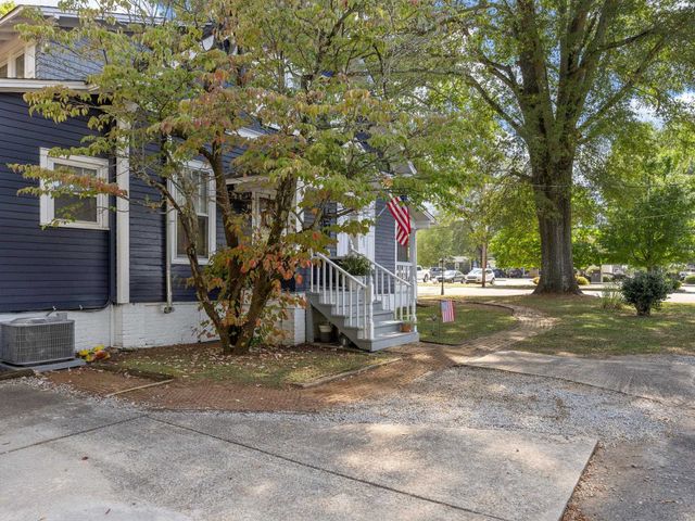 401 E Rutledge Avenue, Gaffney, SC 29340
