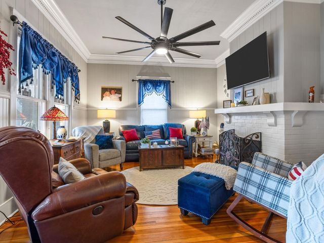 401 E Rutledge Avenue, Gaffney, SC 29340
