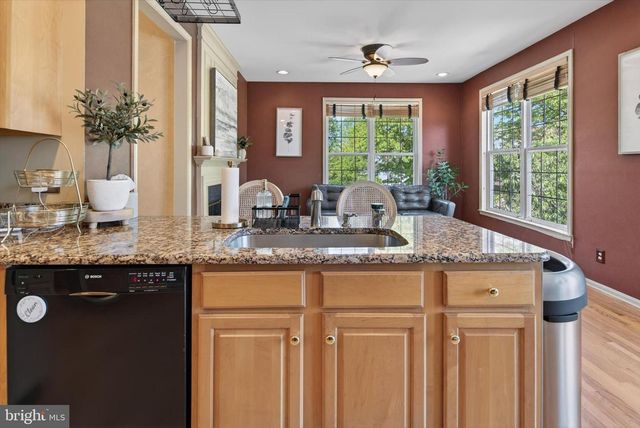 7 CHERRY CT, Lafayette Hill, PA 19444