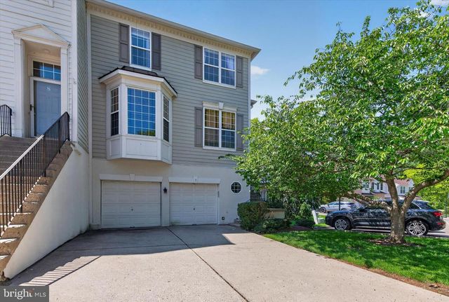 7 CHERRY CT, Lafayette Hill, PA 19444