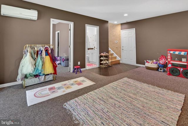 7 CHERRY CT, Lafayette Hill, PA 19444