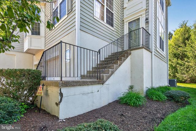 7 CHERRY CT, Lafayette Hill, PA 19444