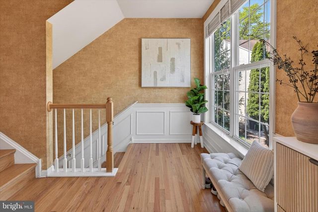 7 CHERRY CT, Lafayette Hill, PA 19444