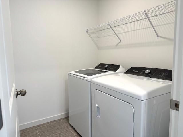 4975 Airlake Drive, Woodbury, MN 55129