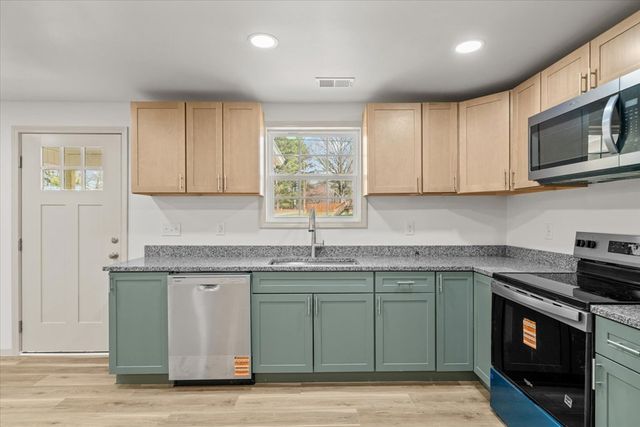 2648 Roberts Circle, Dalton, GA 30721