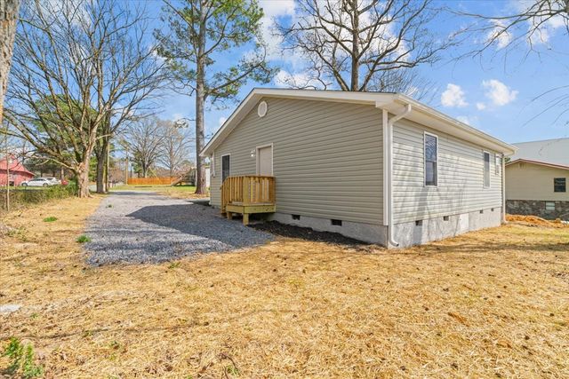 2648 Roberts Circle, Dalton, GA 30721