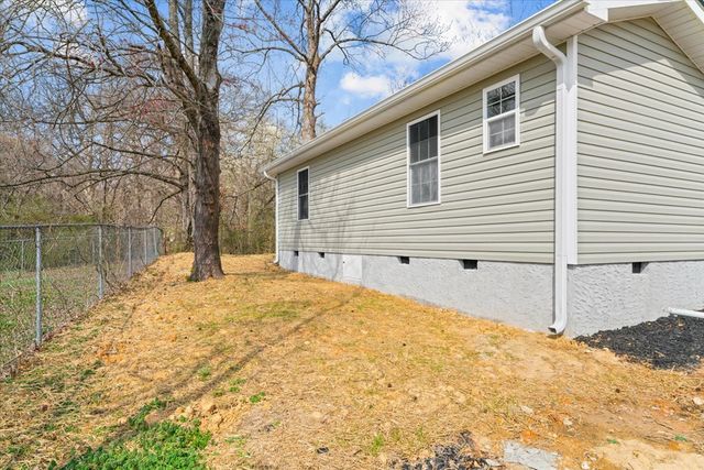 2648 Roberts Circle, Dalton, GA 30721