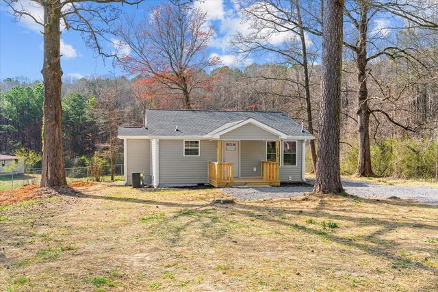 2648 Roberts Circle, Dalton, GA 30721